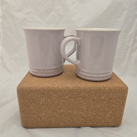 Le Creuset Shallot Lilac Stoneware Mug Pair Seconds - Picture 1 of 3